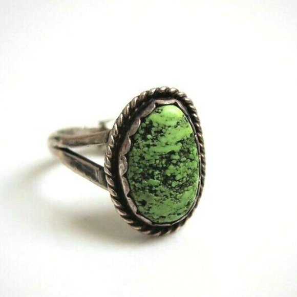Vintage Jewelry - Raw Nugget Vintage Sterling Silver Turquoise Ring